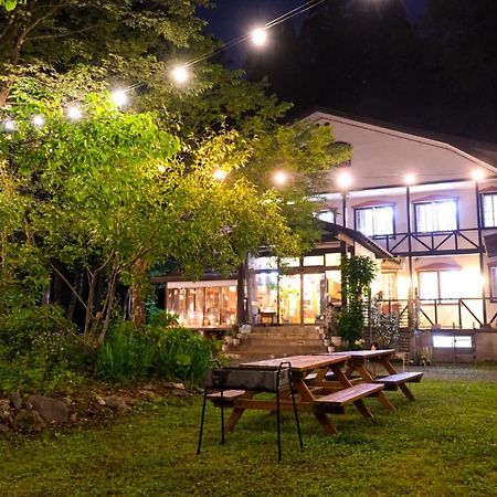 Kizuna Lodge & Bbq Centre Hakuba Eksteriør bilde