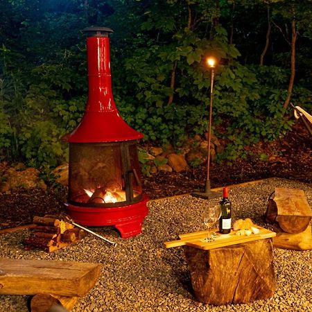 Kizuna Lodge & Bbq Centre Hakuba Eksteriør bilde