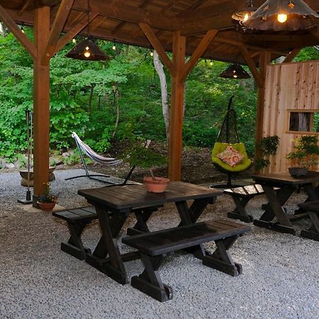 Kizuna Lodge & Bbq Centre Hakuba Eksteriør bilde