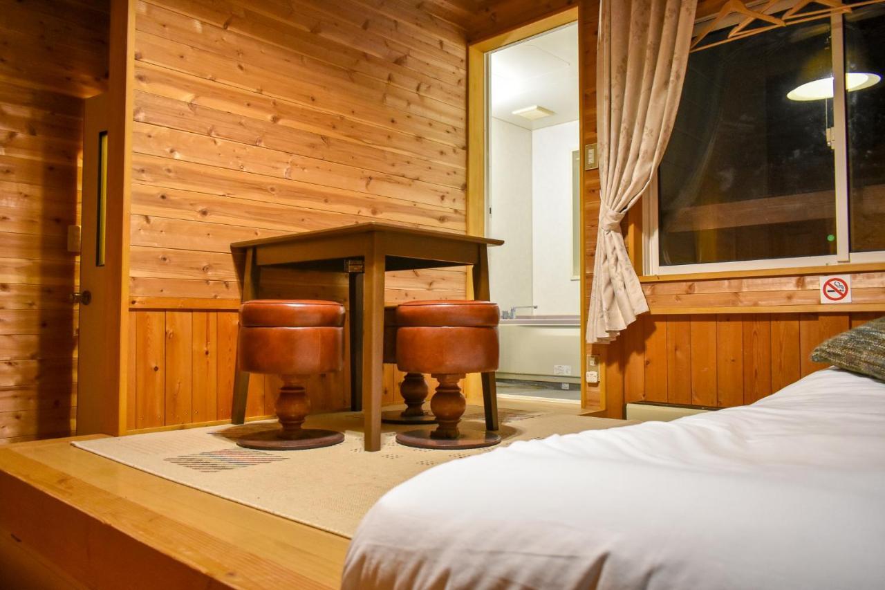 Kizuna Lodge & Bbq Centre Hakuba Eksteriør bilde